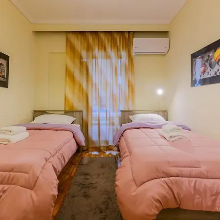 Zeus 2-bdrm Apartment, Vesta Philoxenia Apartman *
